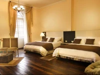 Del Parque Hotel & Suites 
