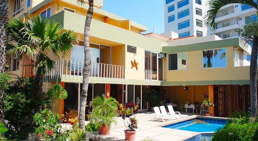 Hostal Antares Manta 