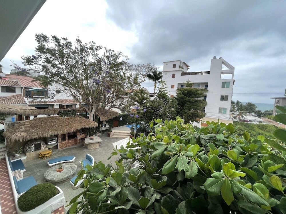 Hosteria Punta Blanca 3*