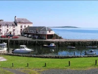 Crusoe Hotel 