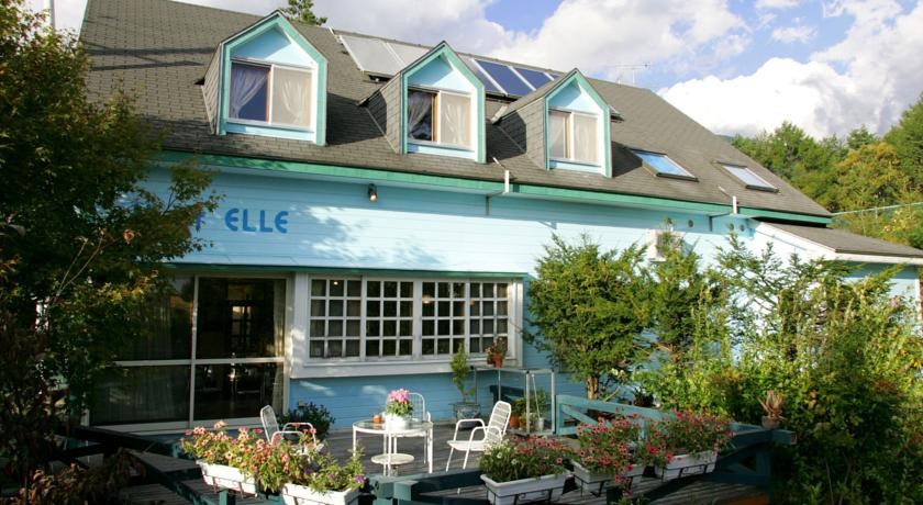 Petit Pension Il Elle 