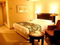 Breezbay Hotel Resort and Spa 