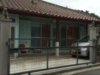 B.B.House 