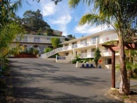 Triton Suites Motel 