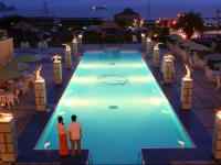 Crystal View Hotel 