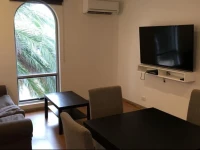 Modern Adelaide Apartment 