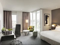 Crowne Plaza Adelaide 