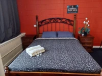 Port Adelaide Backpackers 3*
