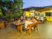 Beachside 1770 YHA 