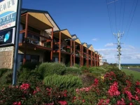 Seaview Motel & Apartments 