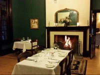 Petersons Armidale Winery and Guesthouse 