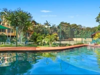 Byron Links Apartments 