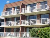Main Beach Apartments 