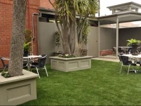 Oscars Hotel and Cafe Bar 