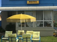 Kon Tiki Apartments 