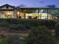 Shambhala Guesthouse 