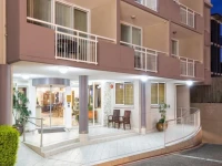 The Wellington Apartment Hotel 