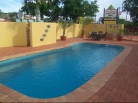 Villa Mirasol Motor Inn 