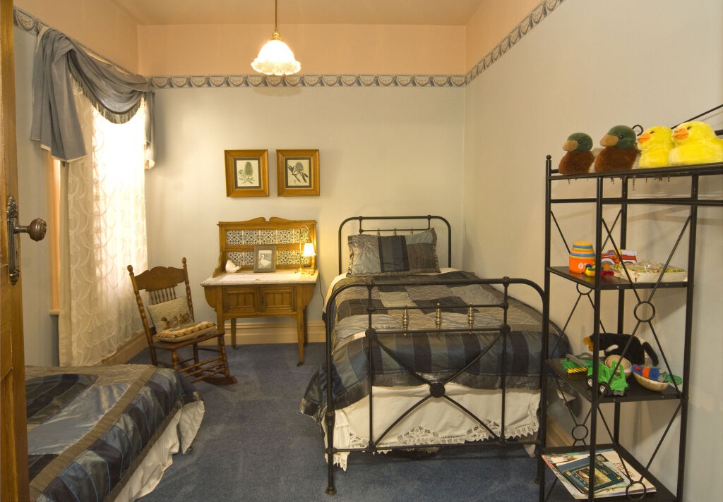The Duck House 4*
