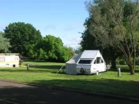 Lakes and Craters Holiday Park 3*