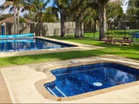 Carrum Downs Holiday Park and Carrum Downs Motel 