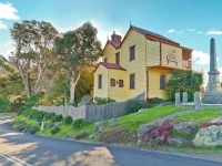 Two Story Bed and Breakfast 
