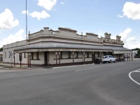 Affordable Gold City Motel 