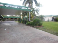 Country Road Motel 