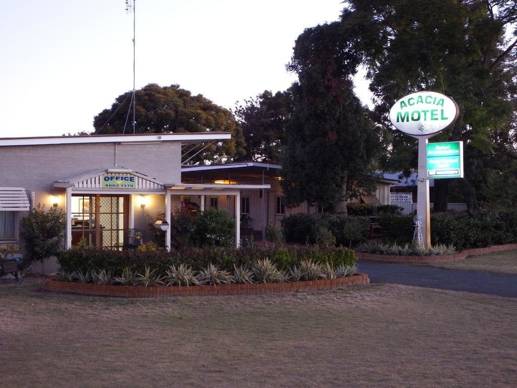 Acacia Motel 