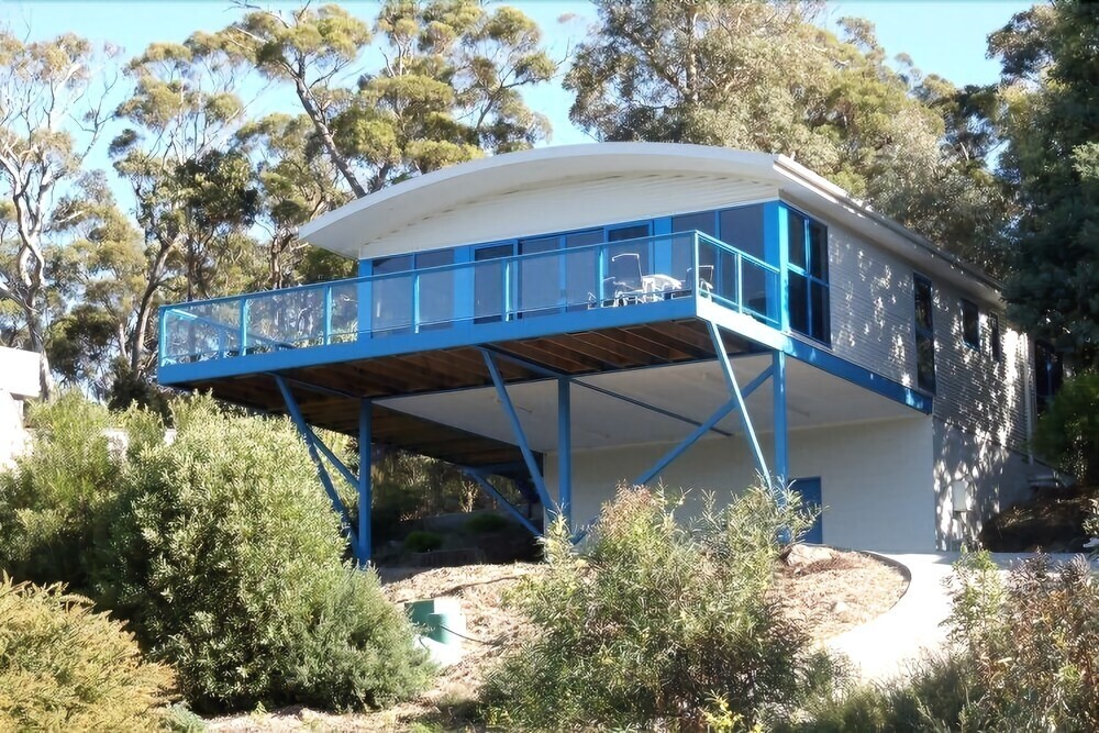 25 Bradley Drive 