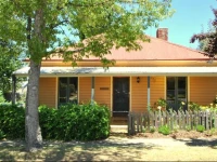 Cooma Cottage 3*