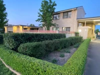 Country Gardens Motel 