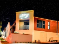 Cowra Services Club Motel 