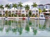 Cullen Bay Luxury Suites 