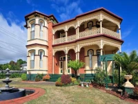 The Grand On Macfie 