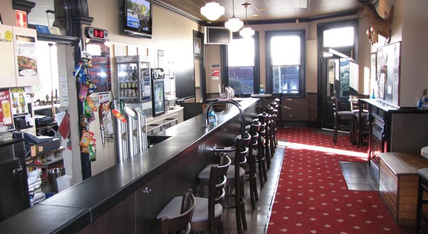 The Alexander Hotel 
