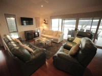 Esperance Landing 4*
