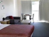 Rose Garden Motel 