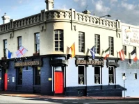 Irish Murphys Hostel 