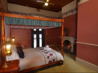 Bordello Hotel, Bar & Spa 