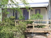 Elinike Guest Cottages 