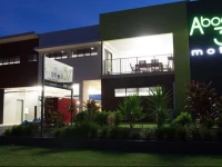 Abode37 Motel Emerald 