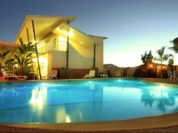 Mayfair Motel 
