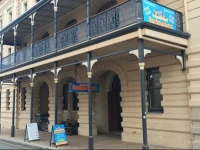 Fremantle Beach Backpackers 