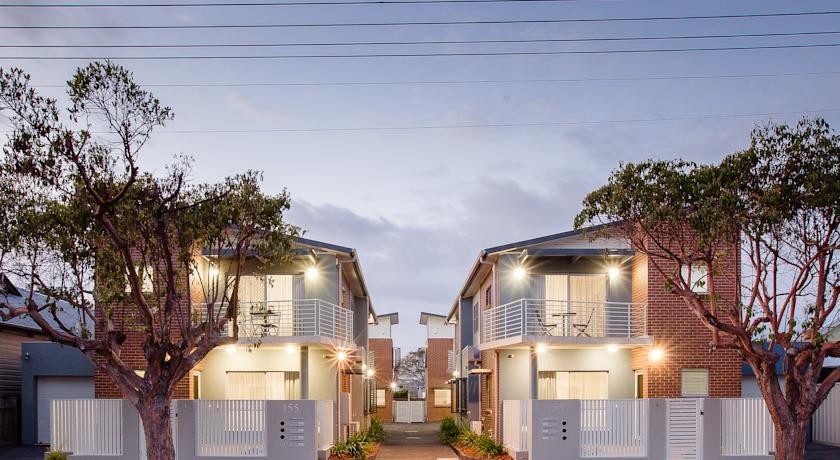 Everton Apartments 
