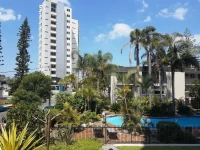 Baronnet Apartments 