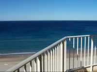 Breakers North Absolute Beachfront Apartments 