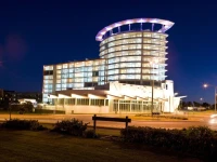 Kirra Surf Apartments 5*