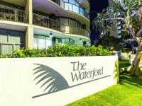 The Waterford on Main Beach 