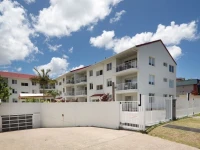 Burleigh Point Holiday Apartments 